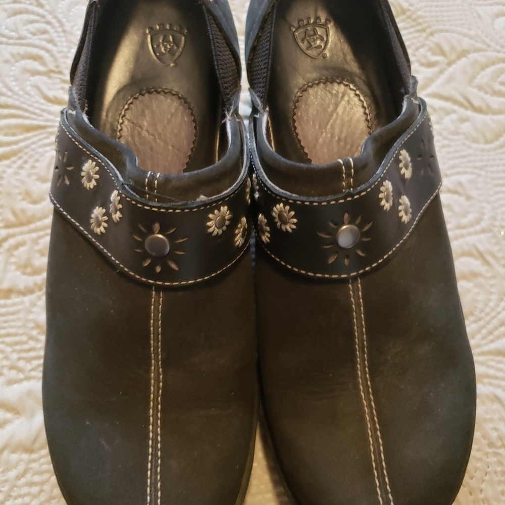 Ariat shoes